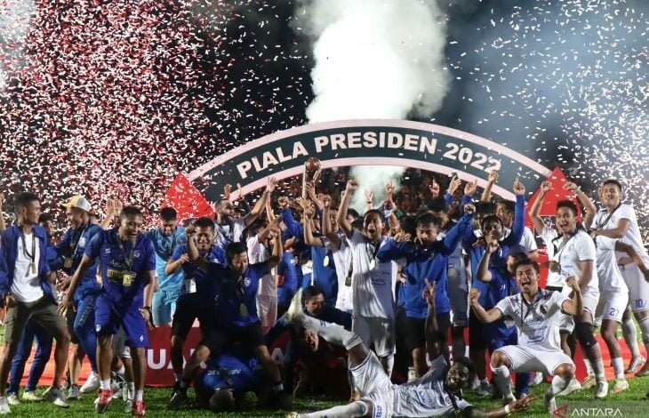 Arema FC Juara Piala Presiden 2022, Kalahkan Borneo FC