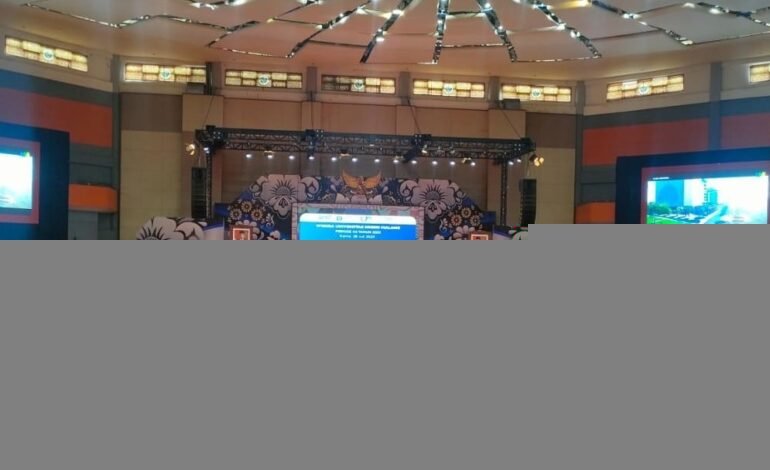 Wisuda UM