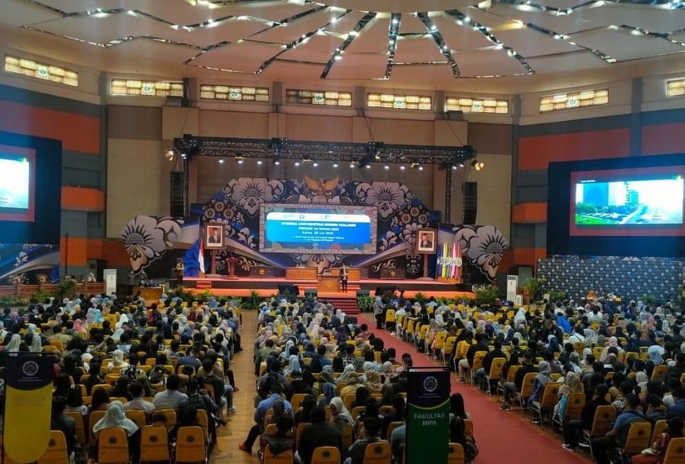 Pertama, Wisuda Universitas Negeri Malang (UM) Dilaksanakan di Hari Efektif