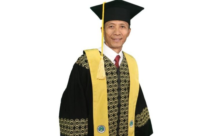 Prof Drs Burhanuddin M.Ed P.hD