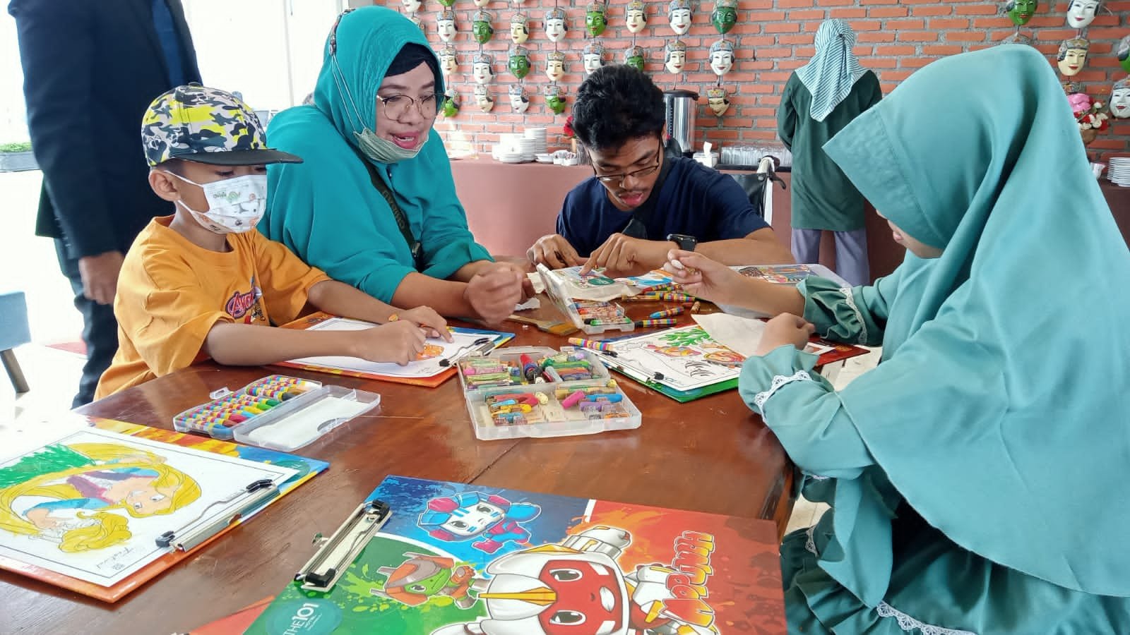Having Fun Sahabat Difabel Bersama Hotel The 101 OJ Malang