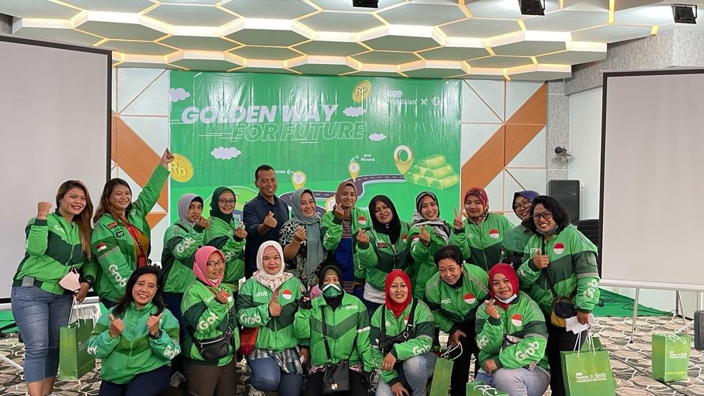 Sinergi baru Pegadaian X Grab, Literasi untuk ratusan mitra Grab menghadapi Inflasi