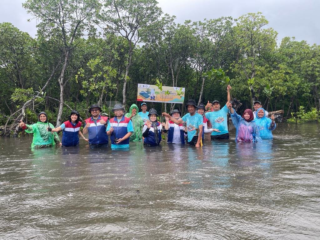 10.000 Mangrove untuk Pelestarian Pulau Untung Jawa