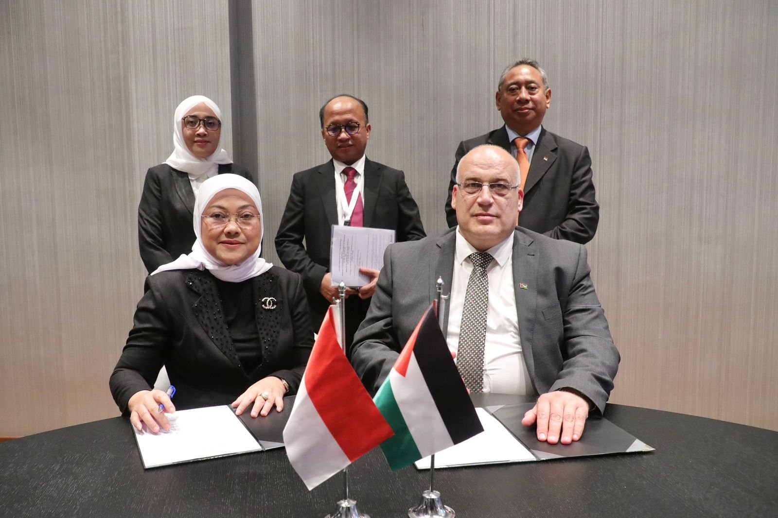 Menaker Tawarkan Bantuan Kerja Sama Ketenagakerjaan Dengan Menteri Perburuhan Palestina