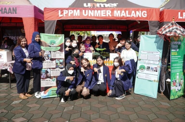 Entrepreneur Day 2023, Produk UMKM Hasil Binaan KKN Tematik Dipasarkan Mahasiswa UNMER Malang
