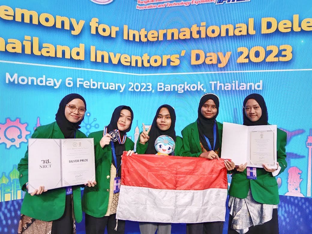 Raih Medali Perak Inventor’s day Thailand Oleh Mahasiswa HI UNAND