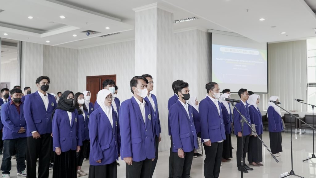 Pelantikan 50 Pengurus Organisasi Mahasiswa UM Sebagai Pengurus Inti