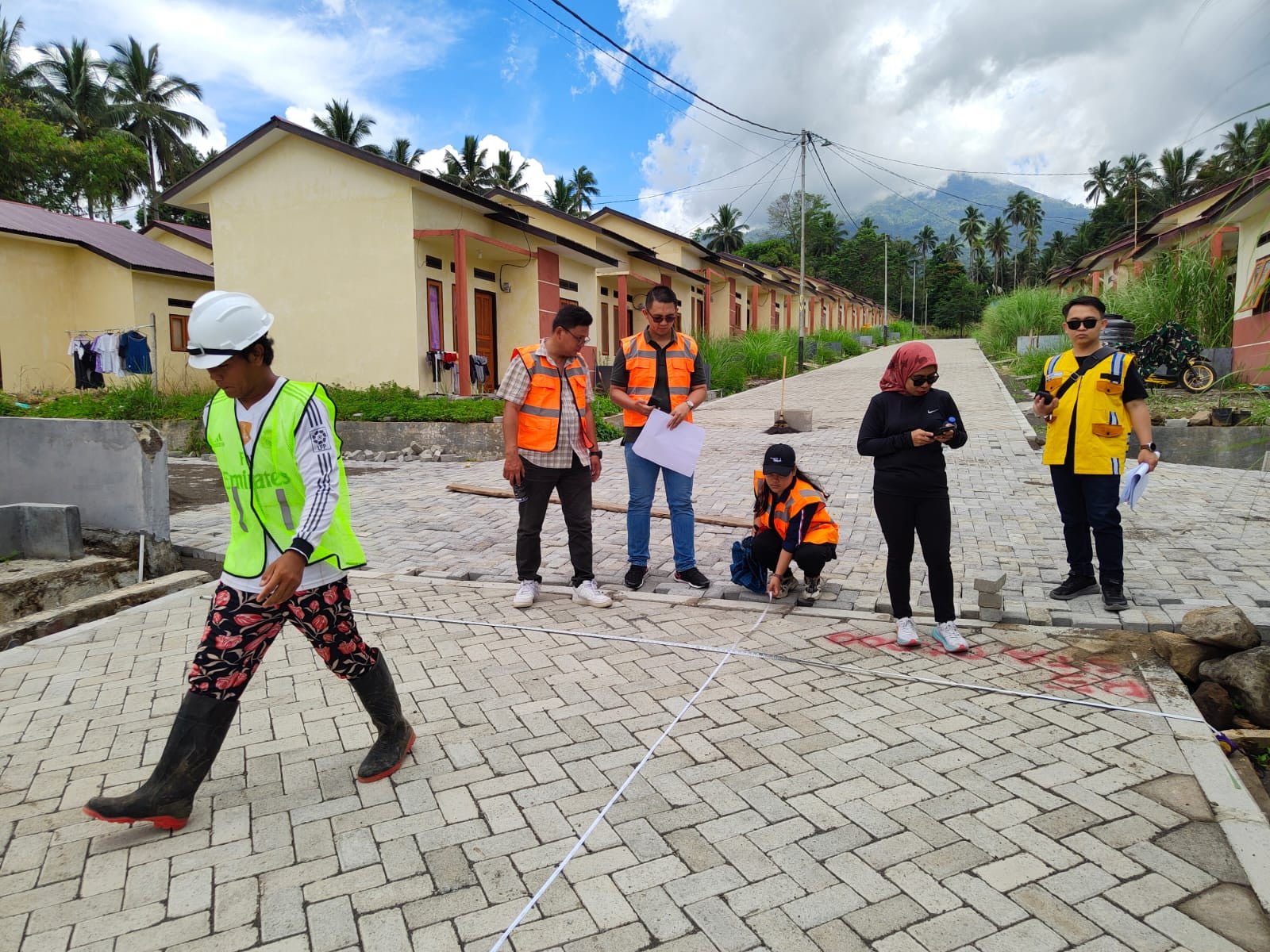 Kementerian PUPR Berikan Bantuan PSU Ke 8 Perumahan Subsidi di Sulut