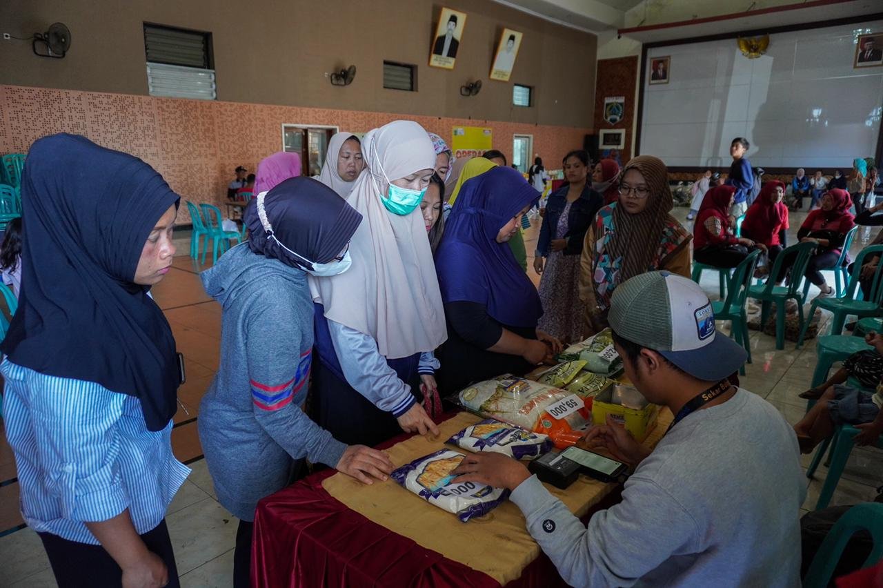 Masyarakat Padati Operasi Pasar Murah, Rutin Digelar