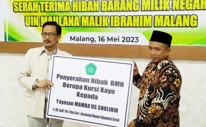 14 INSTANSI TELAH DIHIBAHKAN 831 KURSI KAYU OLEH UIN MALANG