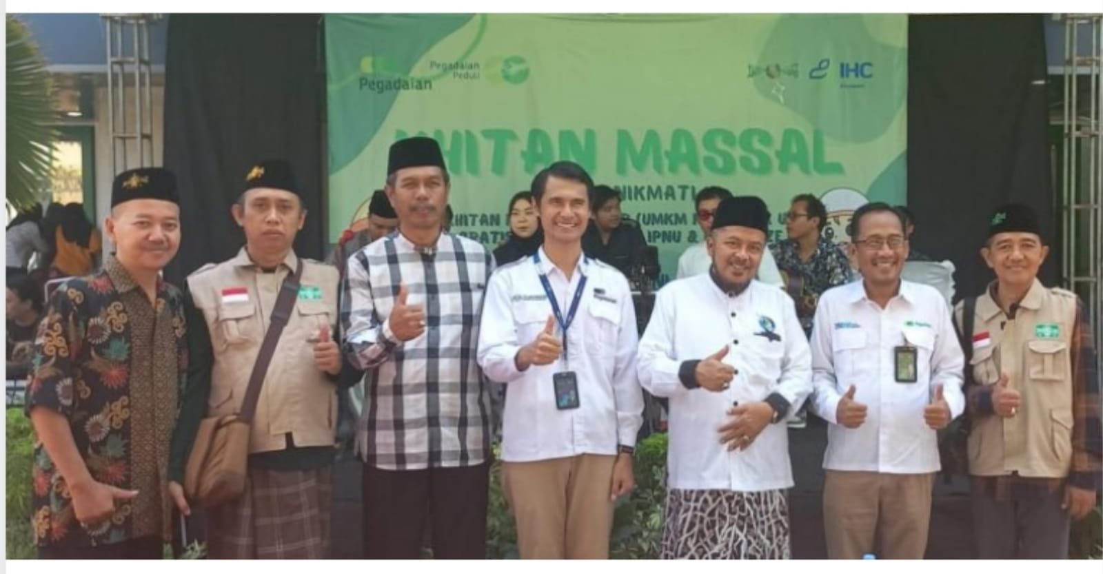 Baksos dan Bazar UMKM Bersama LPNU Situbondo, Pegadaian dan RS Elizabeth