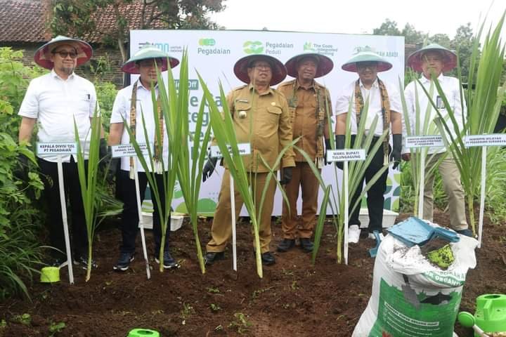 Pegadaian Bersama Pemkab Tulungagung Luncurkan Program The Gade Integrated Farming