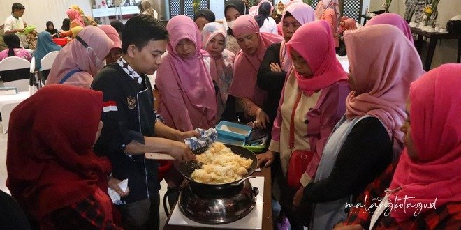 Pelatihan Pengembangan Industri Rumahan di Hotel Atria