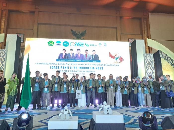 Pembukaan OASE 2023: Para Kontingen Finalis UIN Maliki Malang diberi dukungan