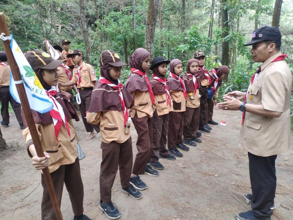 Kegiatan Perkemahan MIN 2