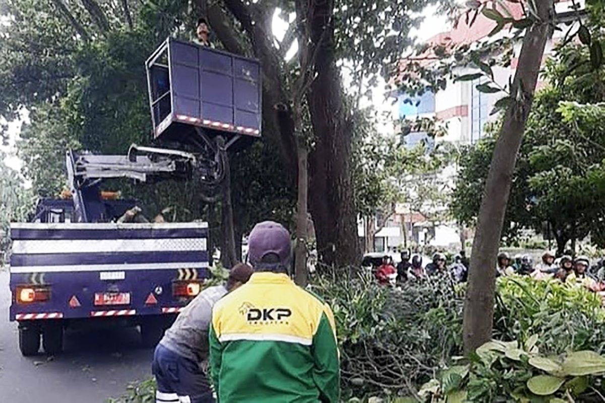 Dinas Lingkungan Hidup (DLH) Kota Malang Pastikan Penanganan Sampah tetap Optimal selama Lebaran 1445 Hijriah