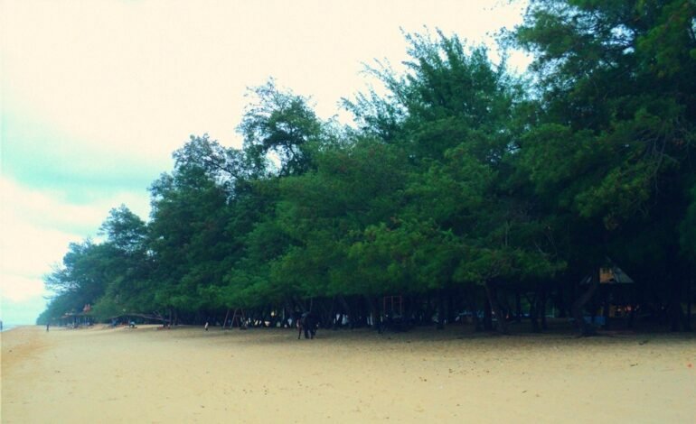 Pantai Lombang