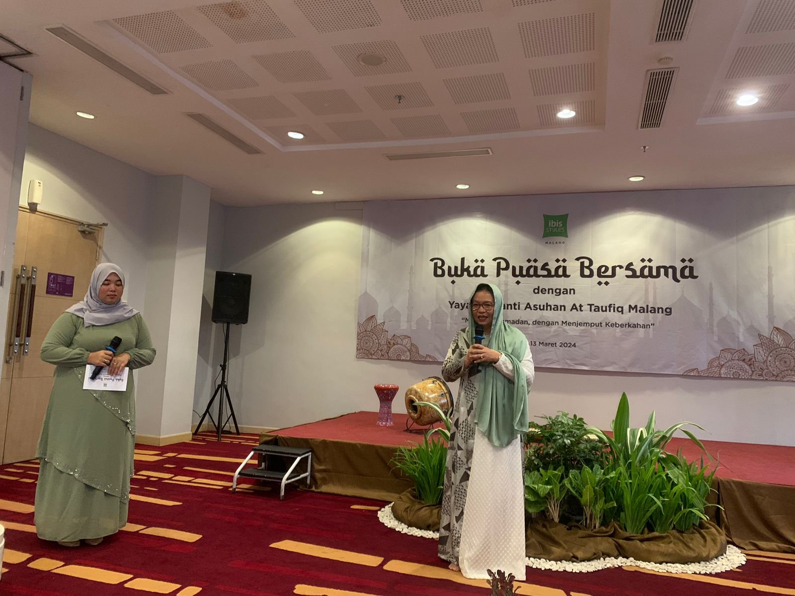 Ibis Malang Berbagi Kebahagiaan dengan Buka Puasa Bersama Anak Yatim