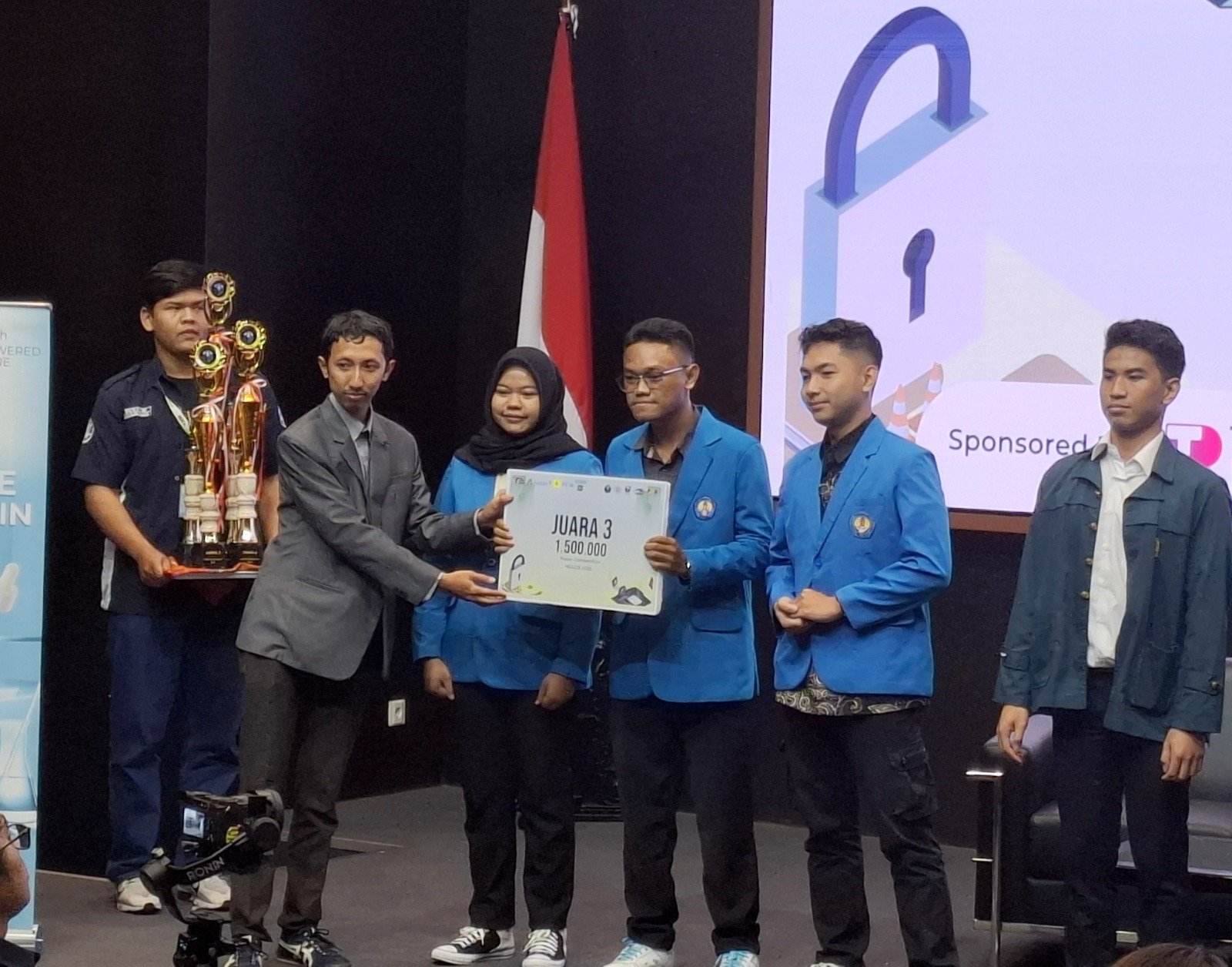Beri Solusi Ketenagalistrikan, Mahasiswa ITN Malang Juara 3 NESCO Paper Competition 2024 UGM
