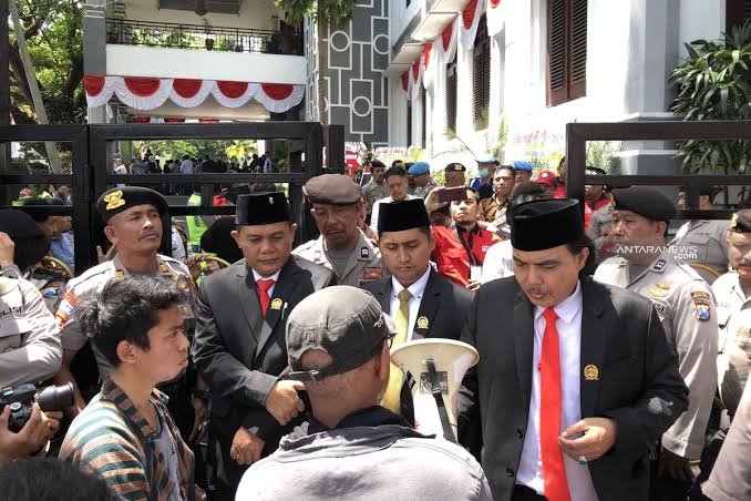 Massa Aksi Mahasiswa di Malang Temui Ketua DPRD, Tanpa Kehadiran Fraksi Golkar