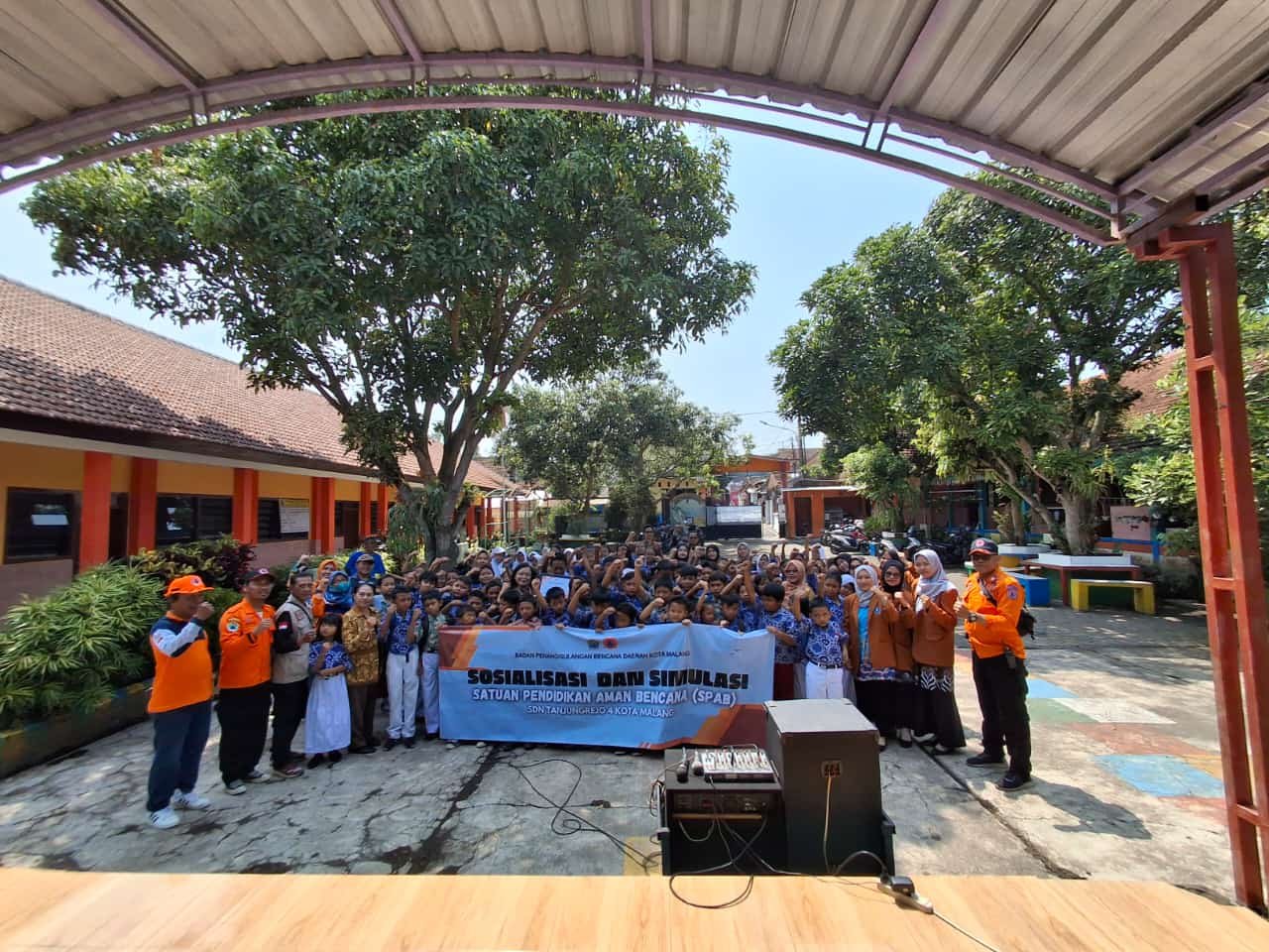 Simulasi Bencana di SDN Tanjungrejo 4 bersama BPBD Kota Malang: Edukasi Tanggap Bencana untuk Anak Sejak Dini