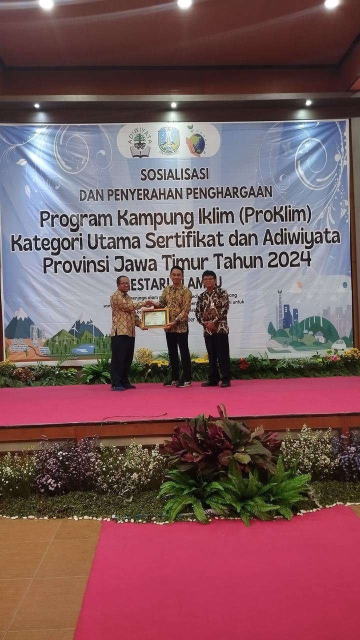 Empat RW di Kota Malang Menerima Penghargaan Program Kampung Iklim Kategori Utama Sertifikat Tahun 2024