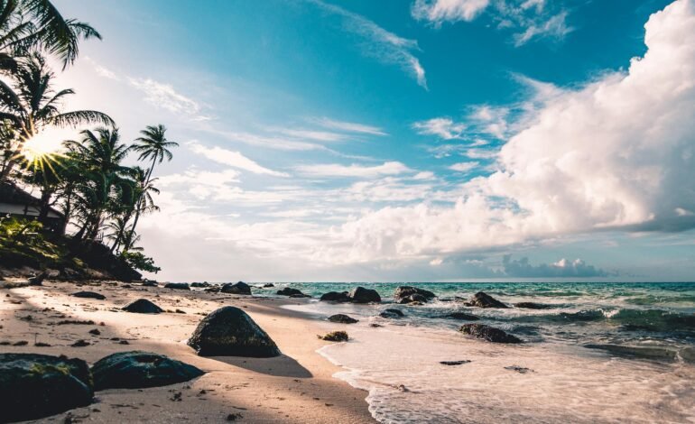 Pantai di Jawa Timur