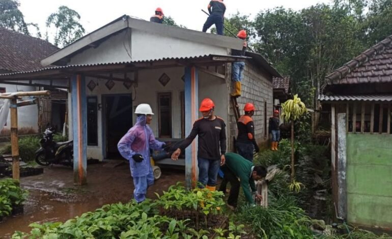 Angin Kencang Sebabkan Kerusakan pada Tiga Rumah di Kabupaten Malang