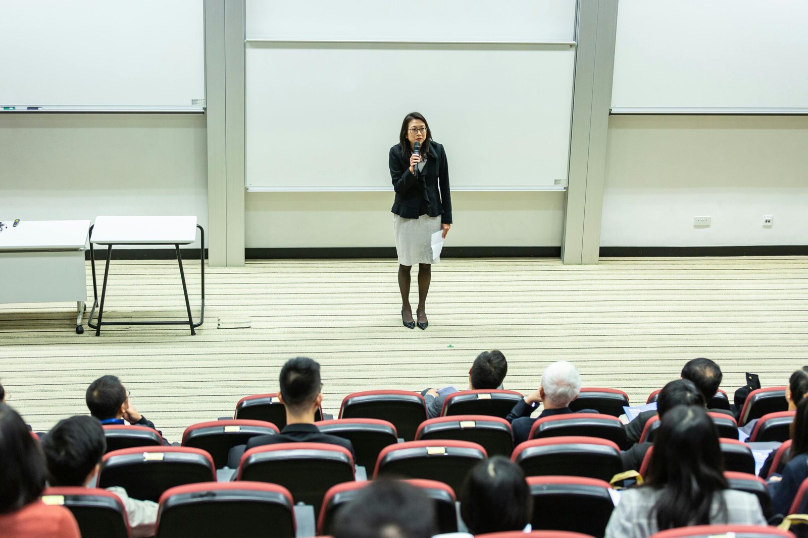 10 Teknik Public Speaking Yang Wajib Dikuasai Sebagai Pembicara