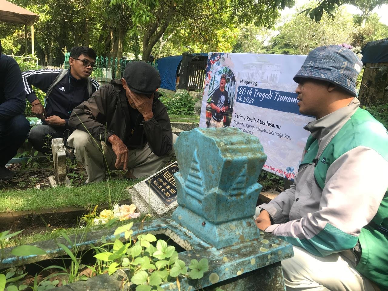 PMI Kabupaten Malang Ziarahi Makam Relawan Tsunami Aceh 2004