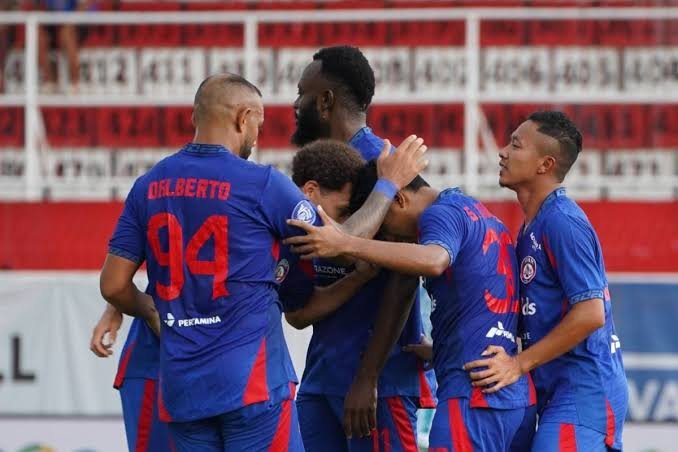 Arema FC Fokus Tingkatkan Kondisi Fisik Pemain Usai Menang atas PSBS Biak