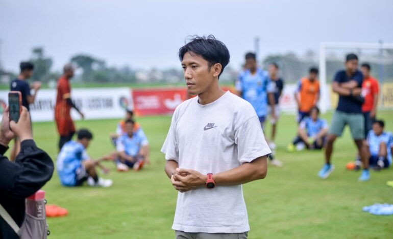 Persema Malang bersiap Hadapi Persikoba, Ahmad Bustomi Antusias bertemu Arif Suyono