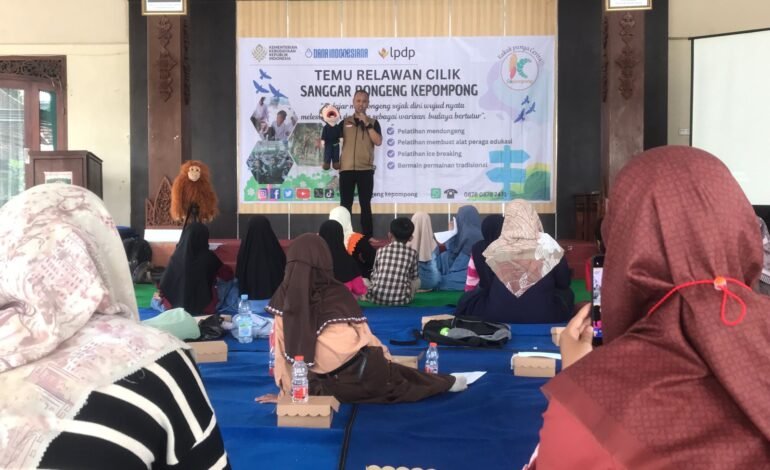 Puluhan Siswa SD Ikuti Pelatihan Pendongeng Cilik di Malang