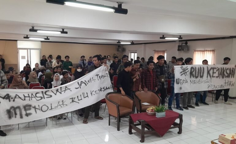 Ratusan Mahasiswa, Aktivis, Praktisi Kompak Deklarasikan Tolak RUU Kejaksaan yang Dinilai Perburuk Sistem Hukum