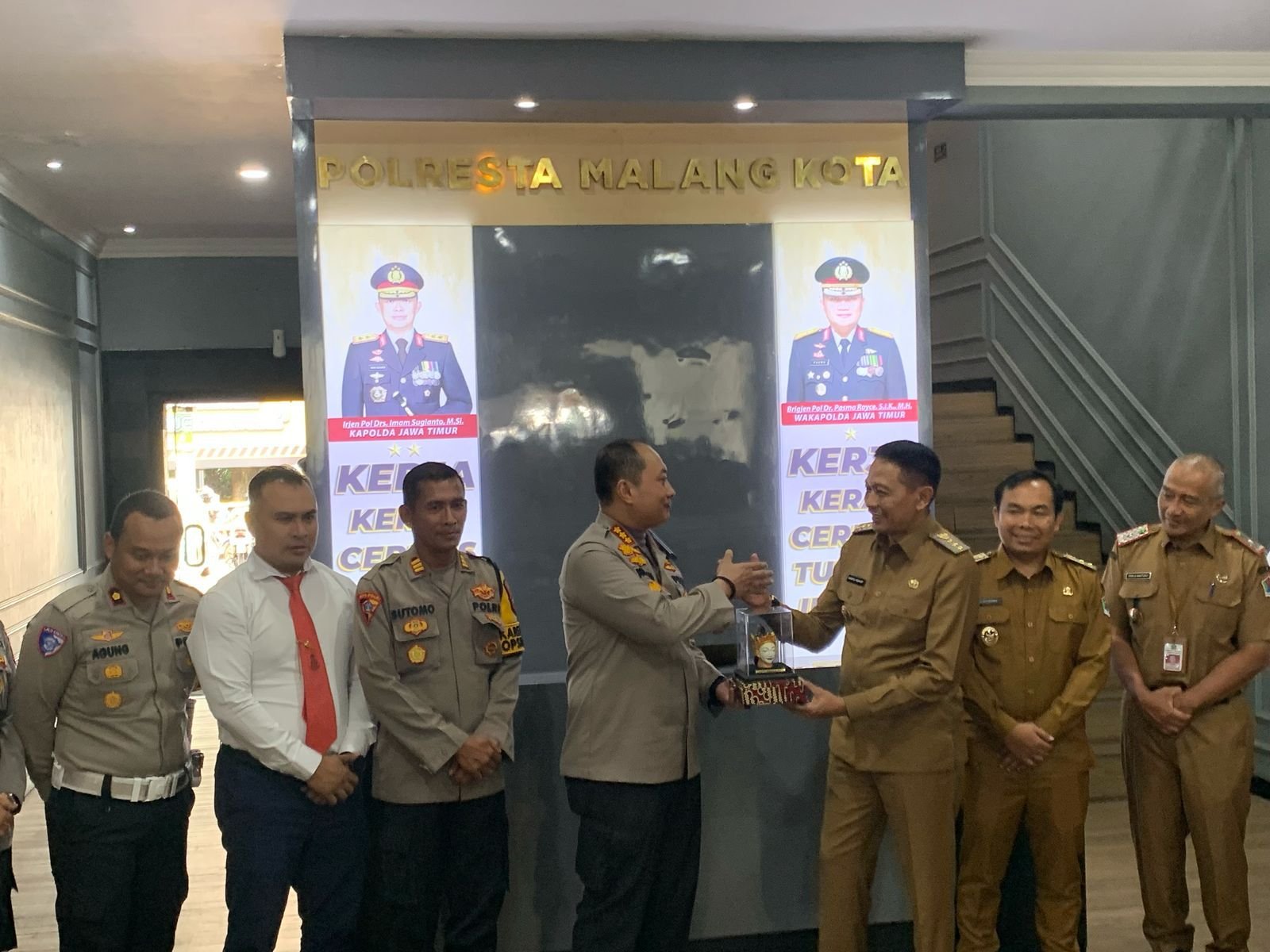 Sinergi Kuat di Hari Pertama: Wali Kota Malang Rangkul Polresta