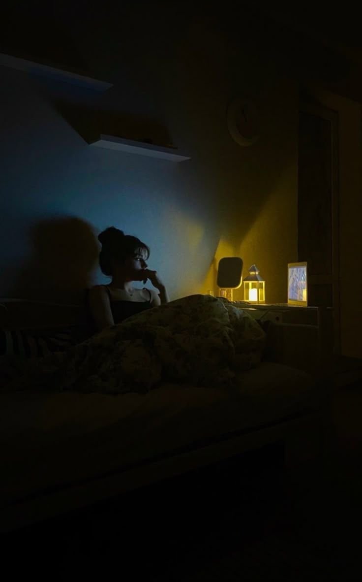 9 Risiko Sleep Call Saat Tidur Malam: Nyaman di Awal, Bahaya di Akhir?