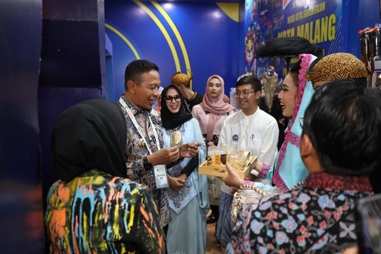 Produk UMKM Kota Malang Jadi Sorotan Pengunjung di ICE 2025 Munas APEKSI Surabaya