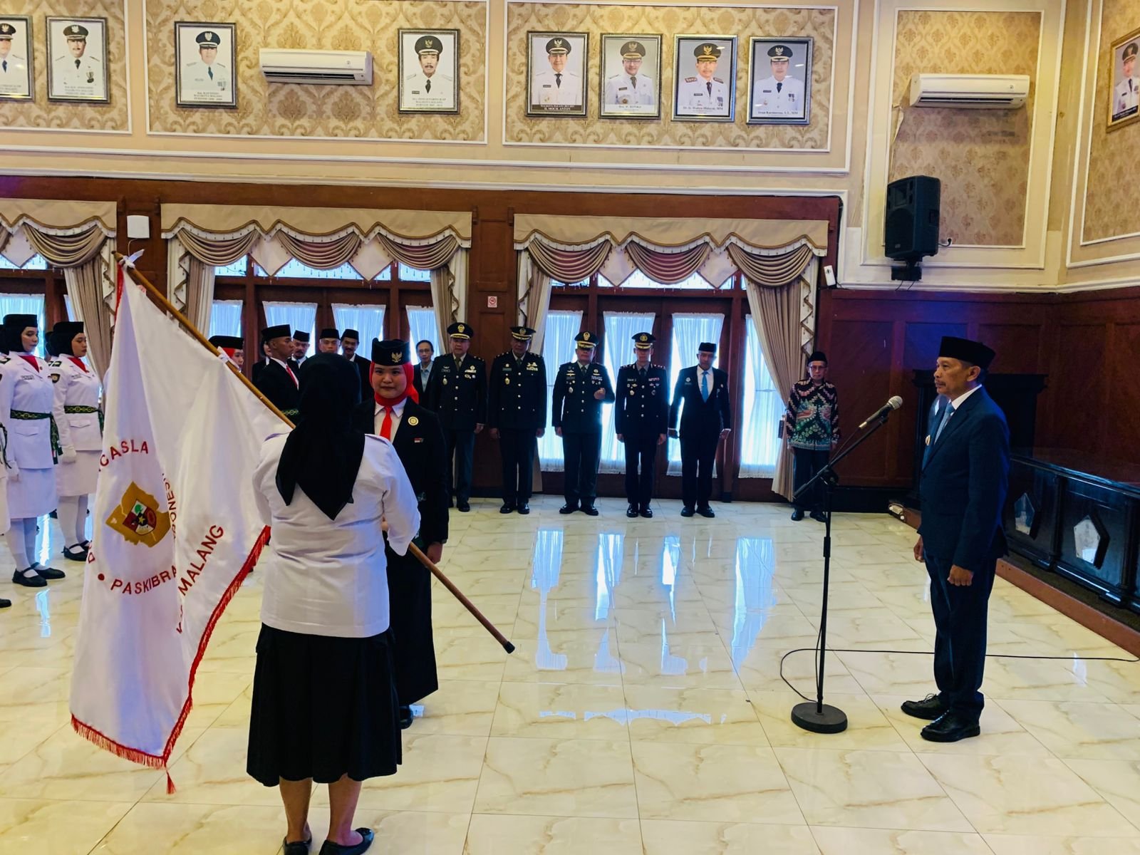 Kukuhkan Duta Pancasila, Bakesbangpol Malang Gaungkan Digital Pancasila untuk Generasi Muda