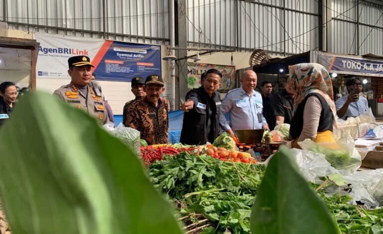 Wali Kota Malang Sidak Dua Pasar Tradisional, Pastikan Harga Bahan Pokok Stabil Jelang 1 Muharram