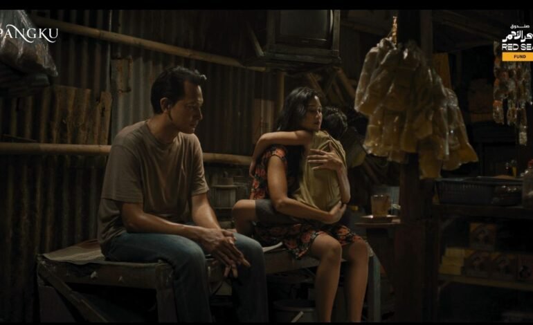 Resmi Rilis First Look, Debut Film Reza Rahadian “Pangku” Gaet Dukungan Internasional dan Sorotan Emosional Kuat