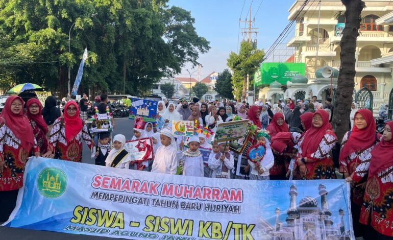 Tahun Baru Islam 1447 H, Masjid Agung Jami’ Malang Gencarkan Pendidikan Hijrah Sejak Dini Lewat Pawai Bersholawat