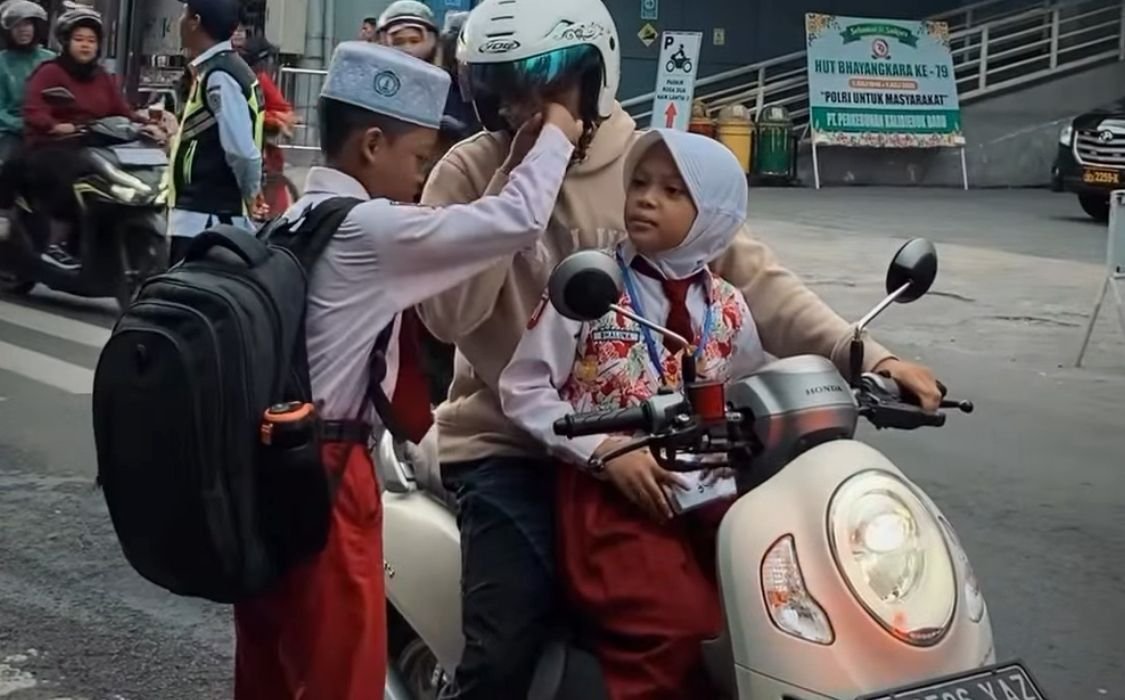 Hari Kedua Masuk Sekolah, Masih Banyak Ayah Antar Anak: Gerakan “Ayah Mengantar” Gaungkan Kedekatan Keluarga