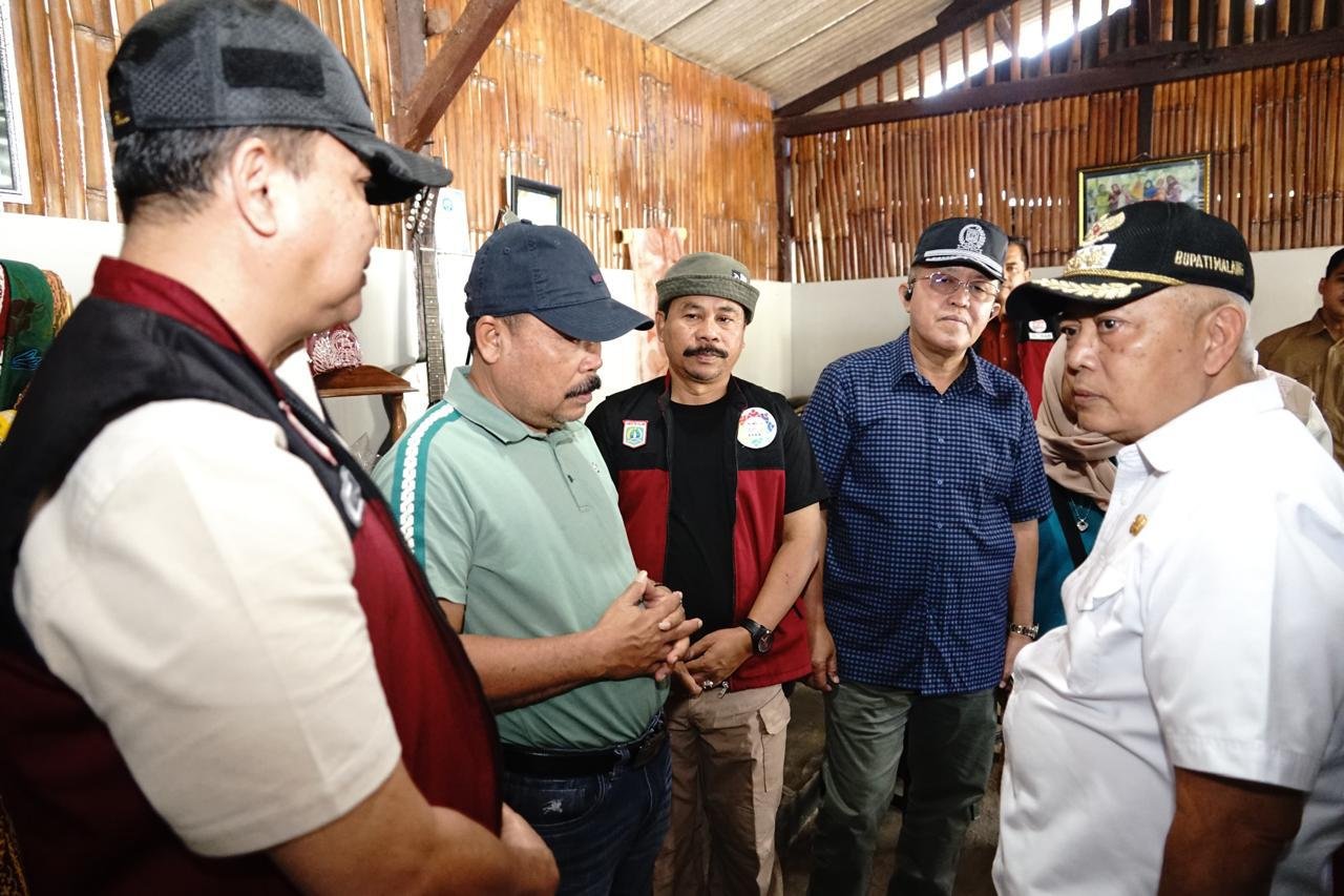 Tutup Program Samdesgotro di Gedangan, Bupati Sanusi Tegaskan Pentingnya Sinergi dan Hasil Nyata Pembangunan Desa