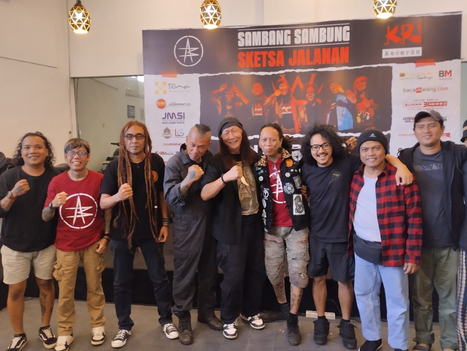 Sketsa Jalanan: Anto Baret dan Marjinal Goreskan Perlawanan di Panggung Malang