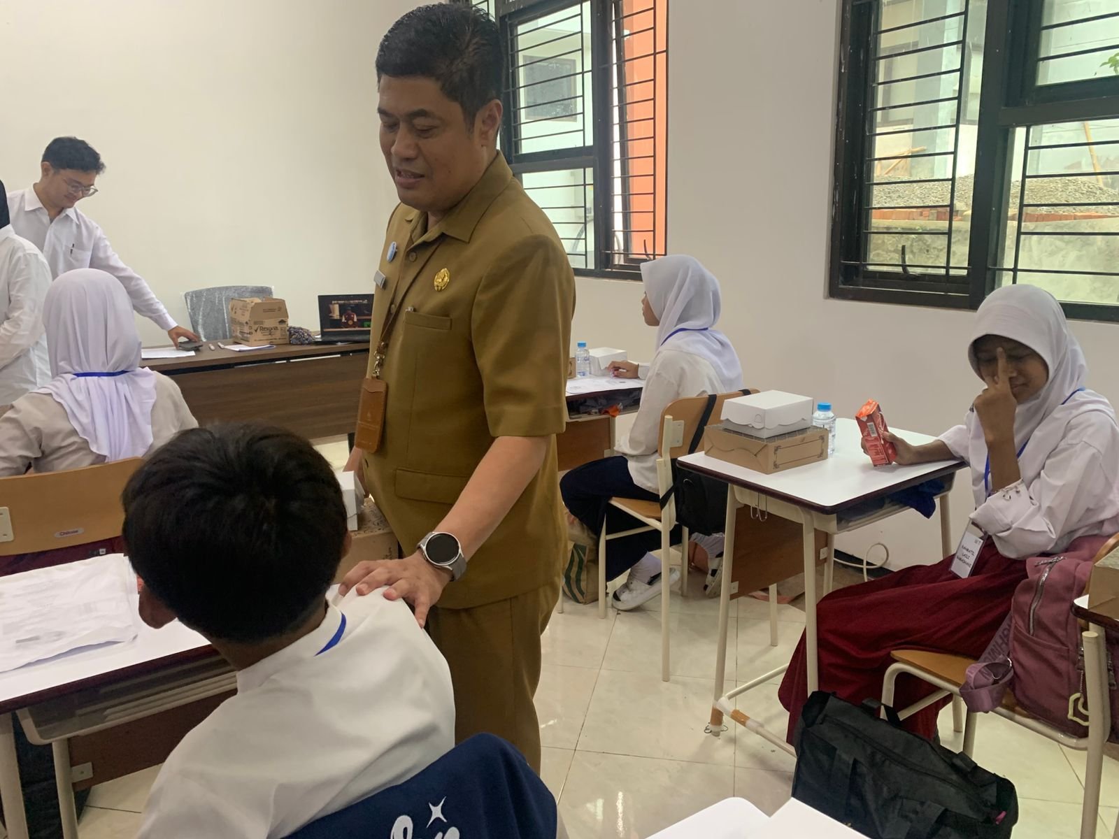 Di Tengah Polemik Nasional, Guru Sekolah Rakyat di Kota Malang Tetap Solid