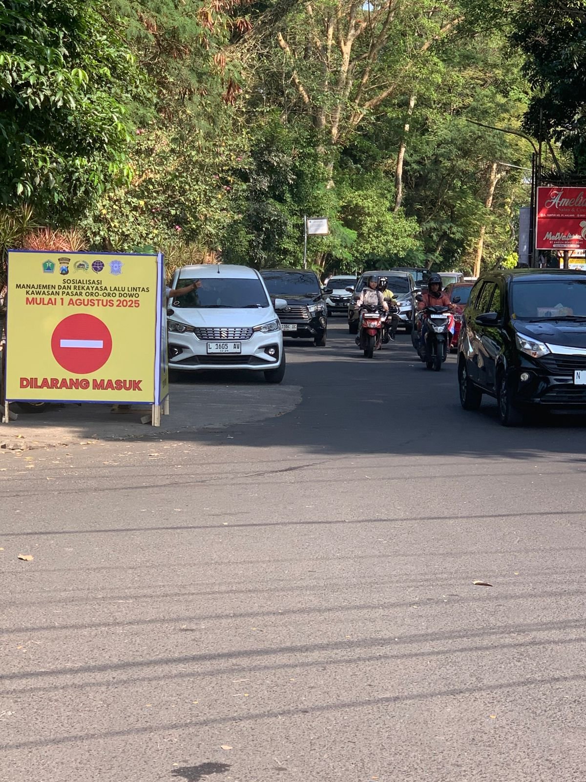 Uji Coba Jalan Satu Arah di Depan Pasar Oro-Oro Dowo Dimulai, Wali Kota Malang Pastikan Lancar