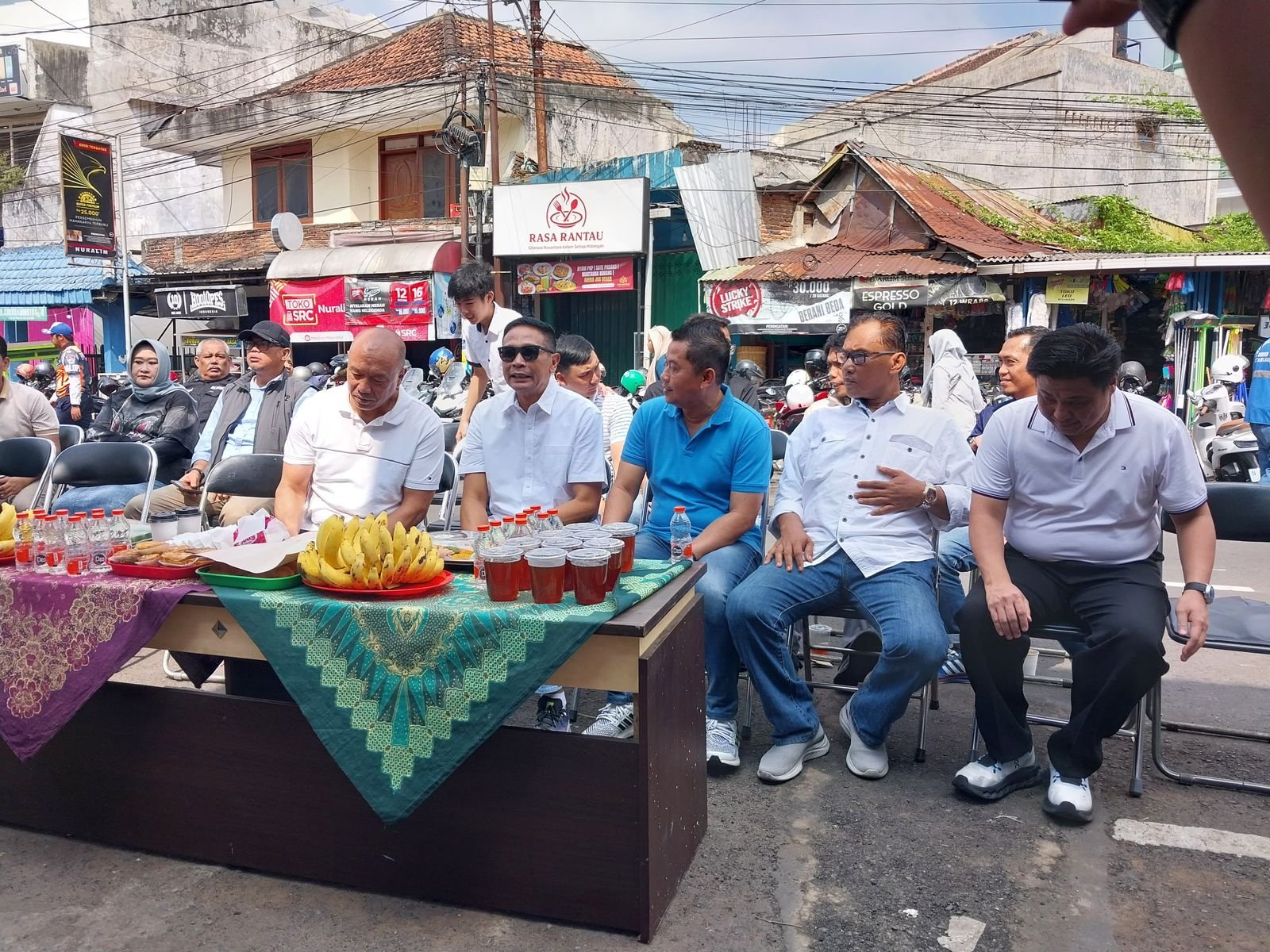 Wali Kota Malang Resmikan SPAM Pasar Klojen, Warga Bisa Isi Galon Hanya Rp5000