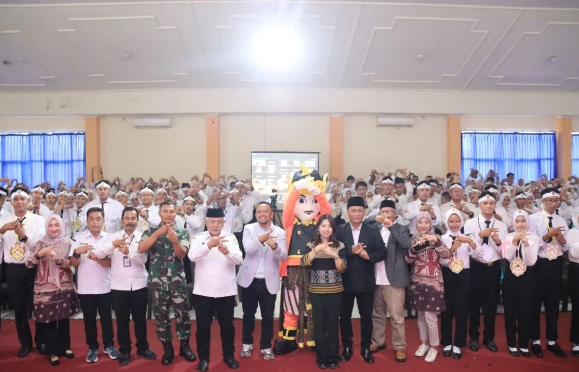 Universitas Kepanjen Sambut 700 Mahasiswa Baru Lewat PKKMB 2025, Dorong Program Magang Unggulan