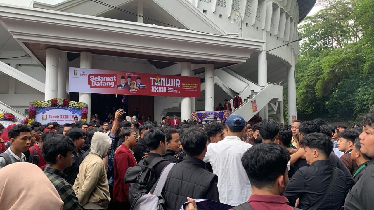 Demo HMI UMM Warnai Kunjungan Menteri ESDM Bahlil Lahadalia, Mahasiswa Protes Soal Wajib Hadir Acara Tanwir IMM