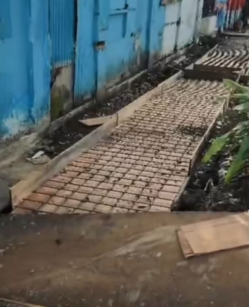 Proyek Drainase Jalan Laksda Adi Sucipto Diduga Mangkrak, Warga Malang Keluhkan Dampak ke UMKM